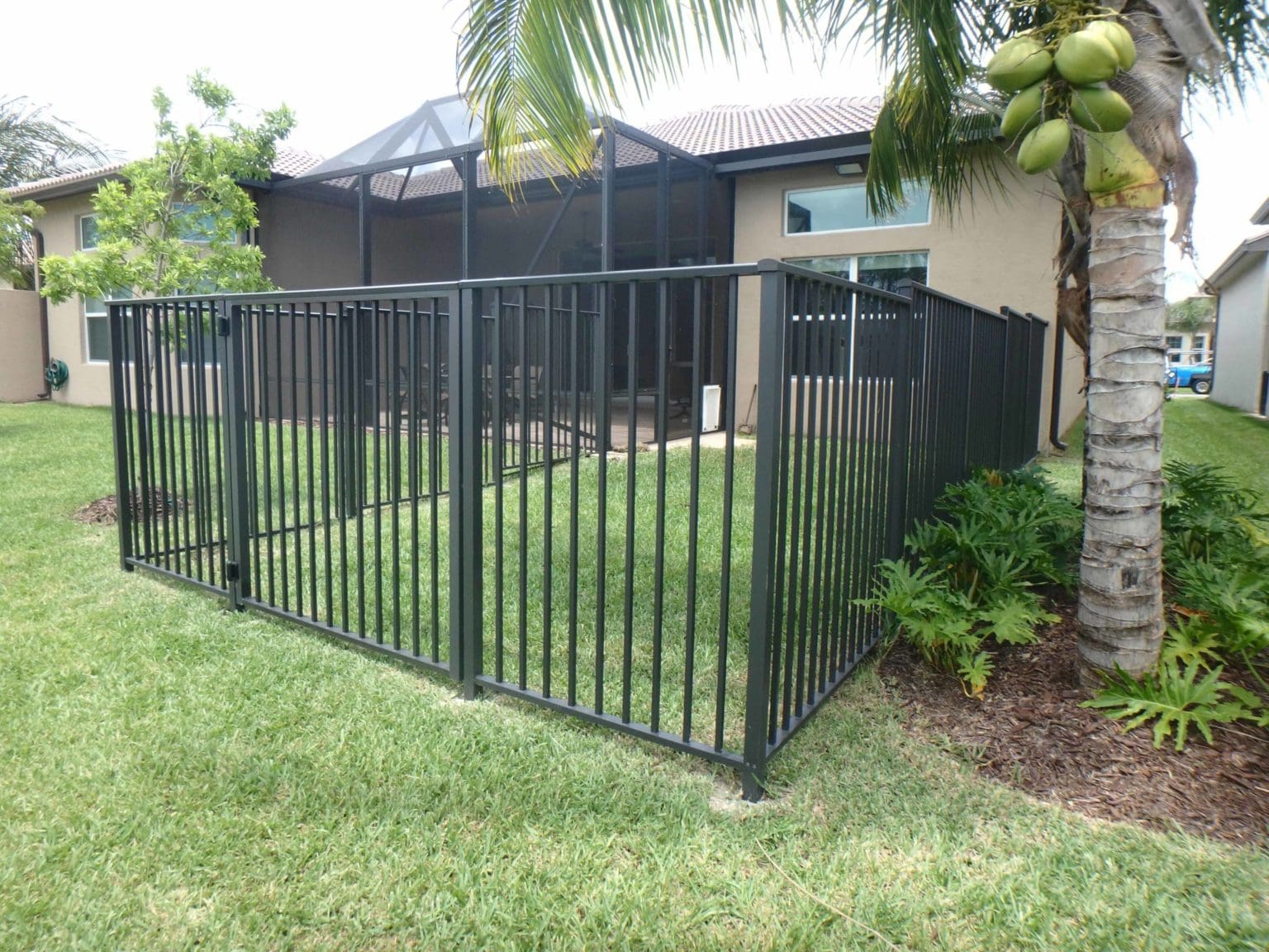 Pool Fences Safety and Style Screen Builders Inc.